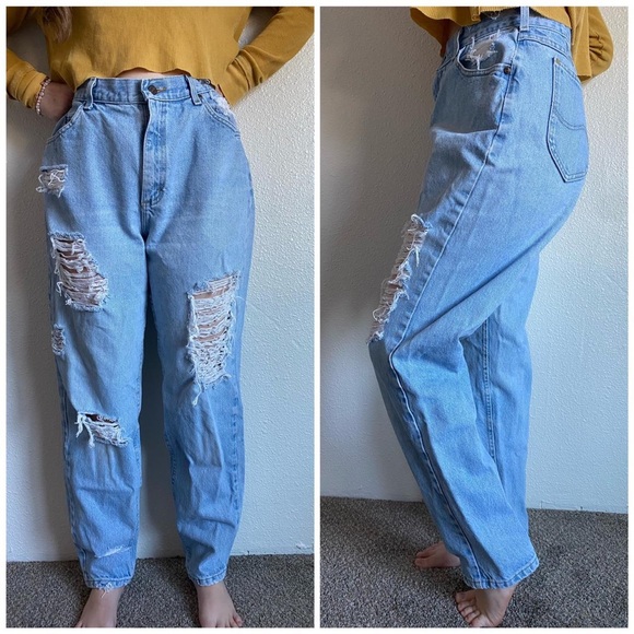 Vintage Lee rider jeans, hand distressed 💐 - Picture 2 of 4